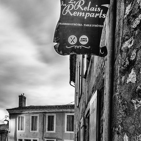 Chambres D'Hotes Le Relais Des Remparts Rions Exterior foto